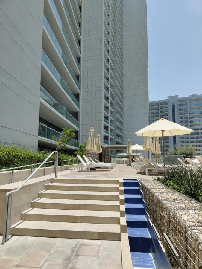 Ultimate / Big Terrace / Brand New / Business Bay / 4 People