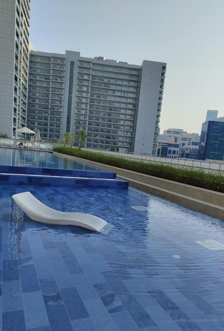 Ultimate / Big Terrace / Brand New / Business Bay / 4 People Apartment *